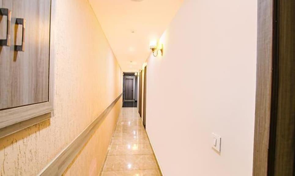 Hotel Welcome Residency Zirakpur Екстер'єр фото